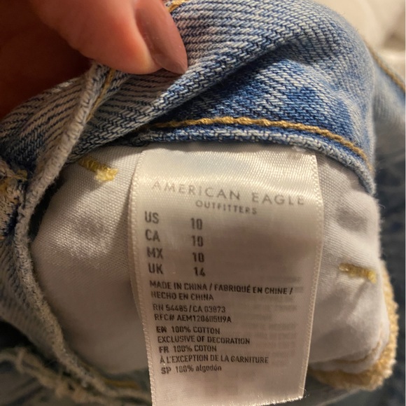 American Eagle Mom Short, Size 10 - Picture 3 of 4